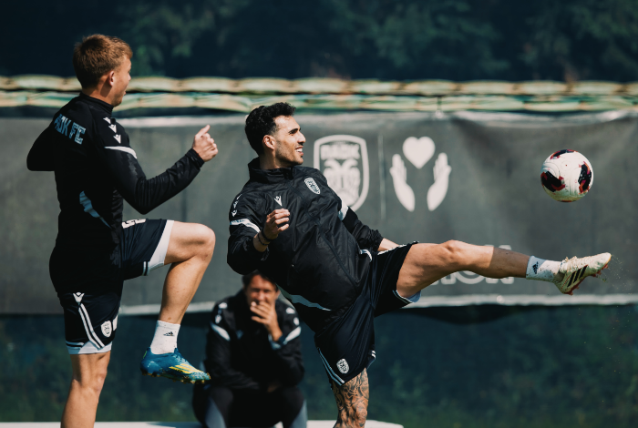 PAOK_FC's tweet image. #TrainingReport Τακτική ενόψει ντέρμπι. #training #news #PAOK 

🔗paokfc.gr/nea/20260430-t…
