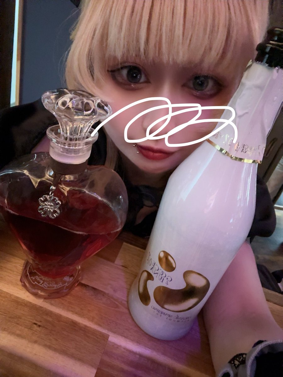 めいめい tweet media