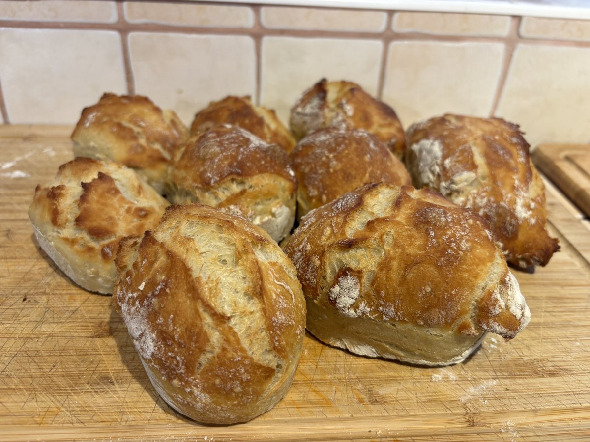lottielas's tweet image. @DailyPicTheme2 #AtHome #bakingbread