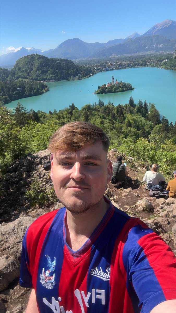 BMCPFC's tweet photo. Repping the boys from Slovenia tonight, UTP 🔴🔵 https://t.co/P4daNQHGQb