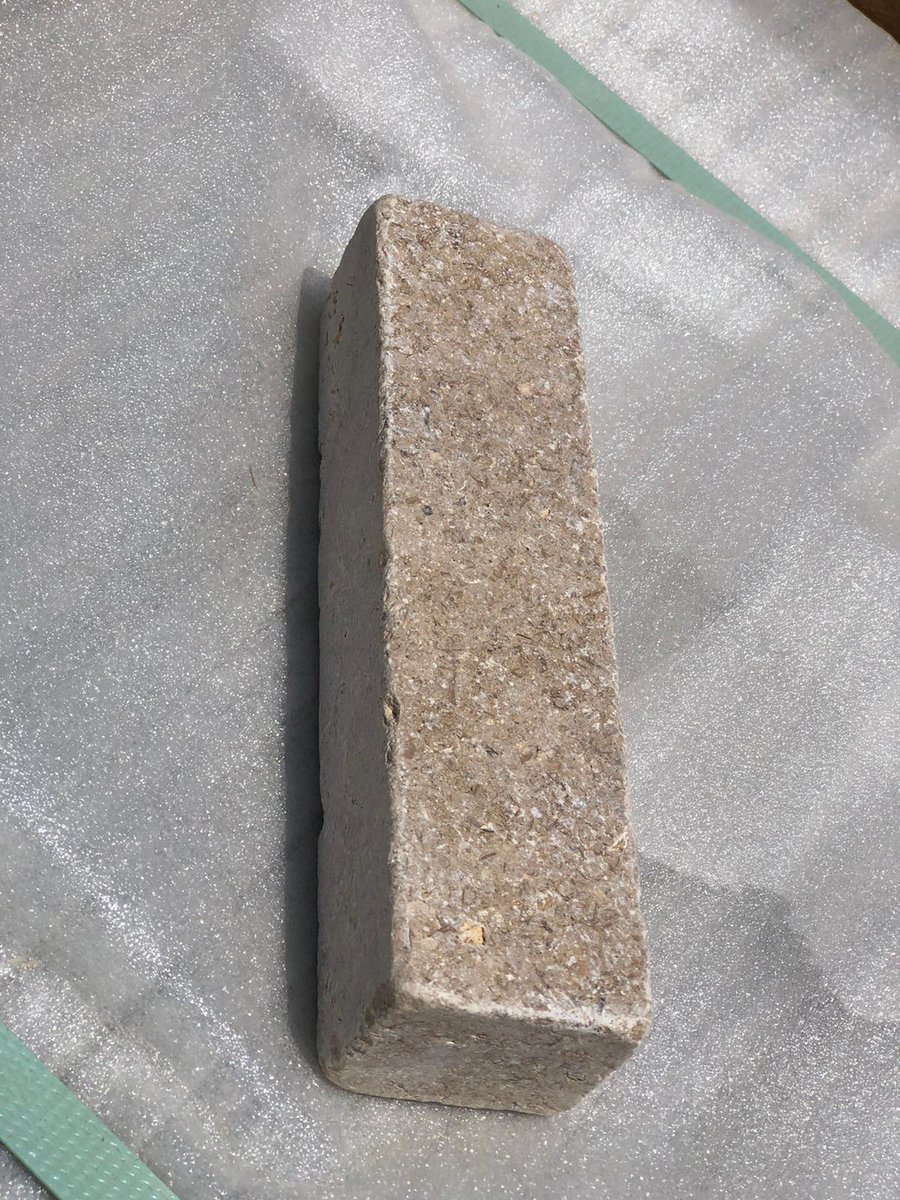 Reham2000_SL's tweet image. Sinai Pearl Limestone – Timeless Strength &amp;amp; Natural Texture

✔️ Surface: Acid finish for a refined, non-slip texture
✔️ Edges: Natural sawn edges for a raw, authentic look
✔️ Size: 200 × 50 × 40 mm

#Limestone #PavingStones #LandscapeDesign #OutdoorDesign #StoneExport
