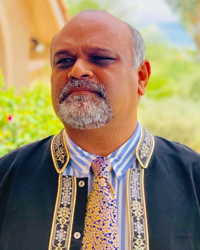 You cannot reach your reality without #spirituality because your reality is your spirit. The first thing that you need to do is become self-conscious. You need to know who you are. Your reality lies in the awakening of your #soul|Sufi Master Younus AlGohar #Selfawareness