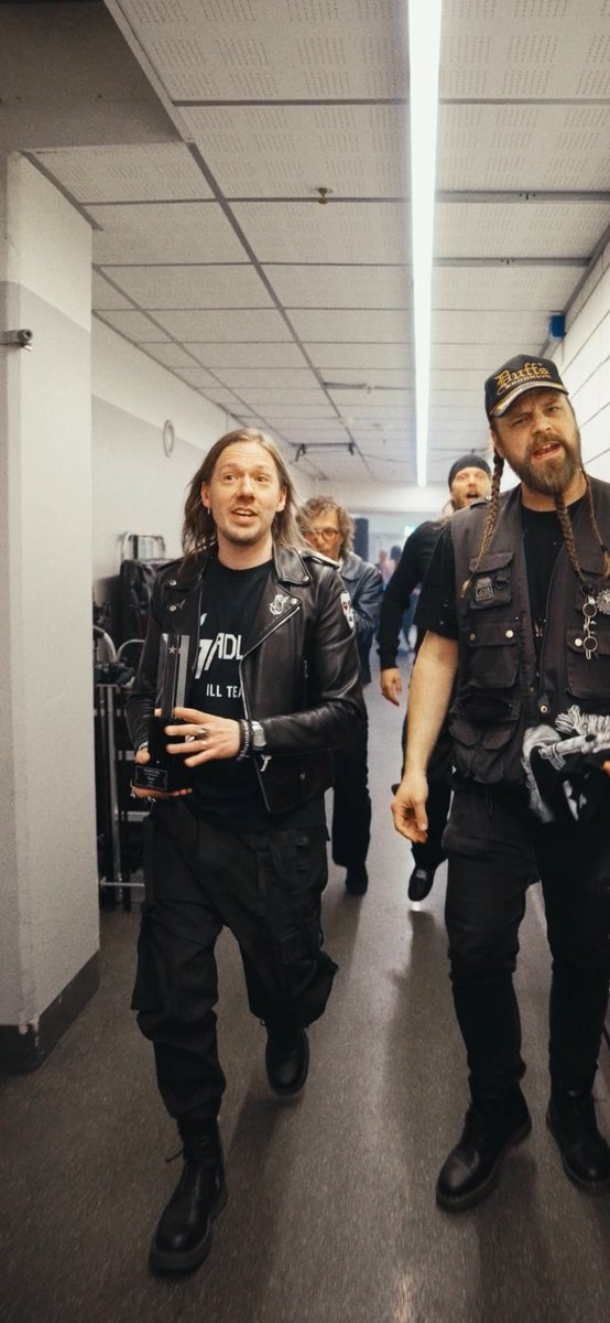 Älva 🦇 tweet media