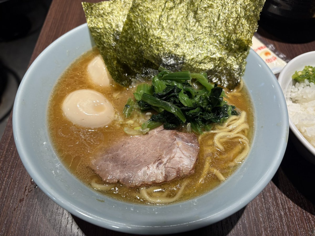 お久しぶりです！何人かには店で直接お伝えしていたのですが4/13付で退職いたしました。お越しくださった皆様、ありがとうございました！

本格的に独立に向けて動いていきますので熊本の物件情報などドシドシお待ちしております‼️