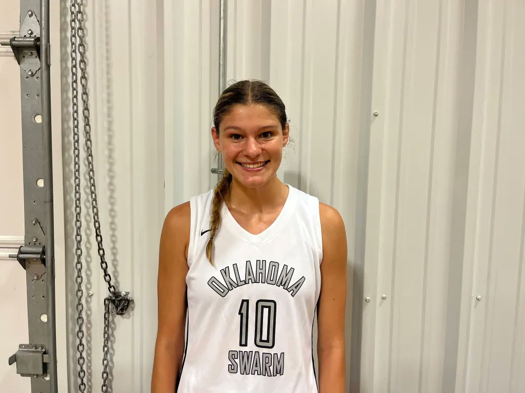 PGHOklahoma's tweet photo. Big Friendly 17U’s Top Prospects 

@AmaraKing21  @AddisonPehrson  @OklahomaSwarm1  @Loghanlondynn   

Click to view the article! 👇
https://t.co/Nb8XkRJSfZ https://t.co/My5fct2T24