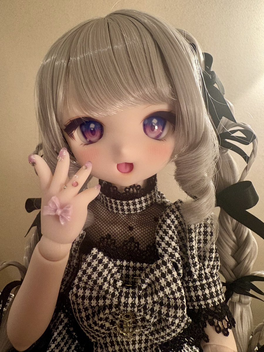 紫苑@ドール垢 tweet media