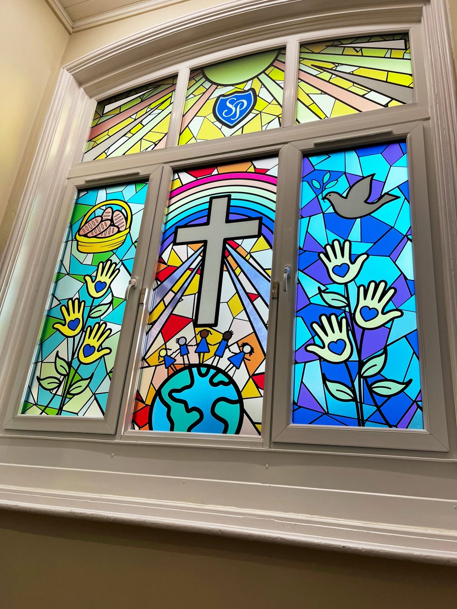 TriggerEduc8's tweet photo. We recently worked with St Philip’s RC Primary School in Salford to create bespoke window vinyls, incorporating artwork designed by their pupils.
 
Get in touch to find out how your school could better reflect your values and community. 

#WindowVinyls #WallGraphics #SchoolDesign https://t.co/I8kSXu4a09