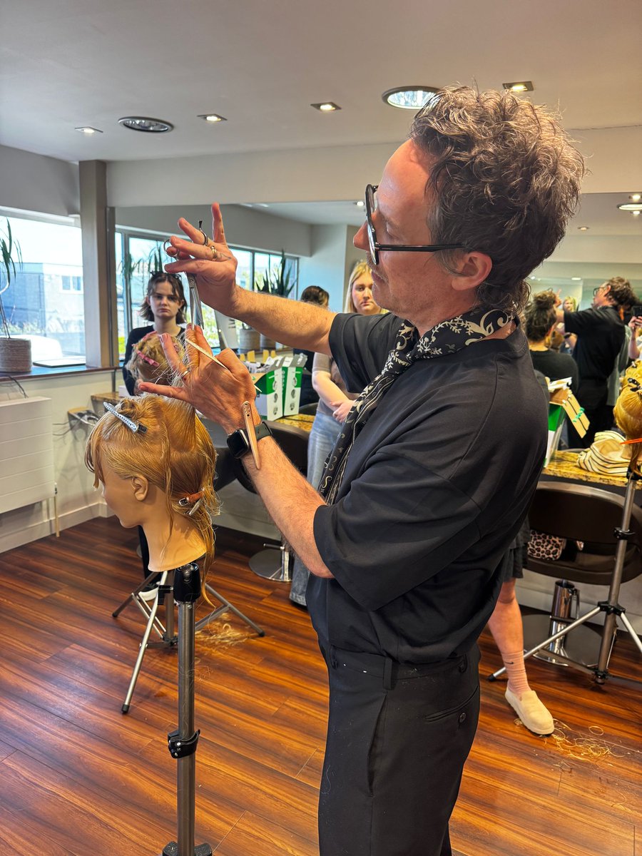 VMHair1's tweet image. Smashed it !! - V &amp;amp; M Copy 
vmhair.co.uk/1/post/2026/04…
🤩 @salonconceptsuk #traininghard #hairdressingexeter #Exeter