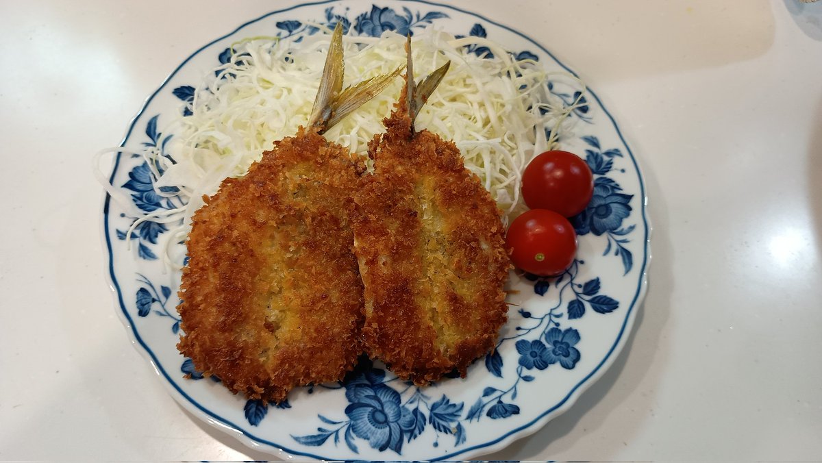 やまごろう tweet media