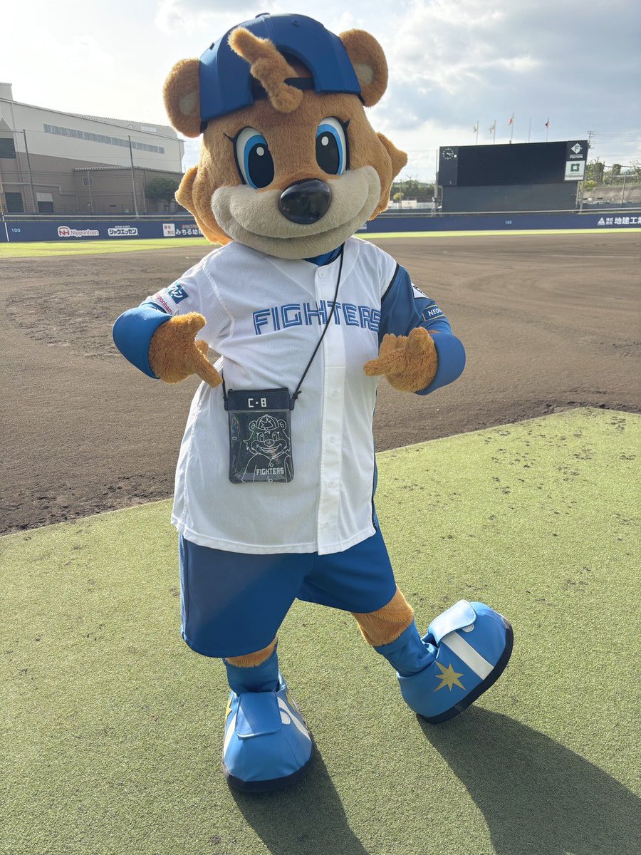 カビー tweet media