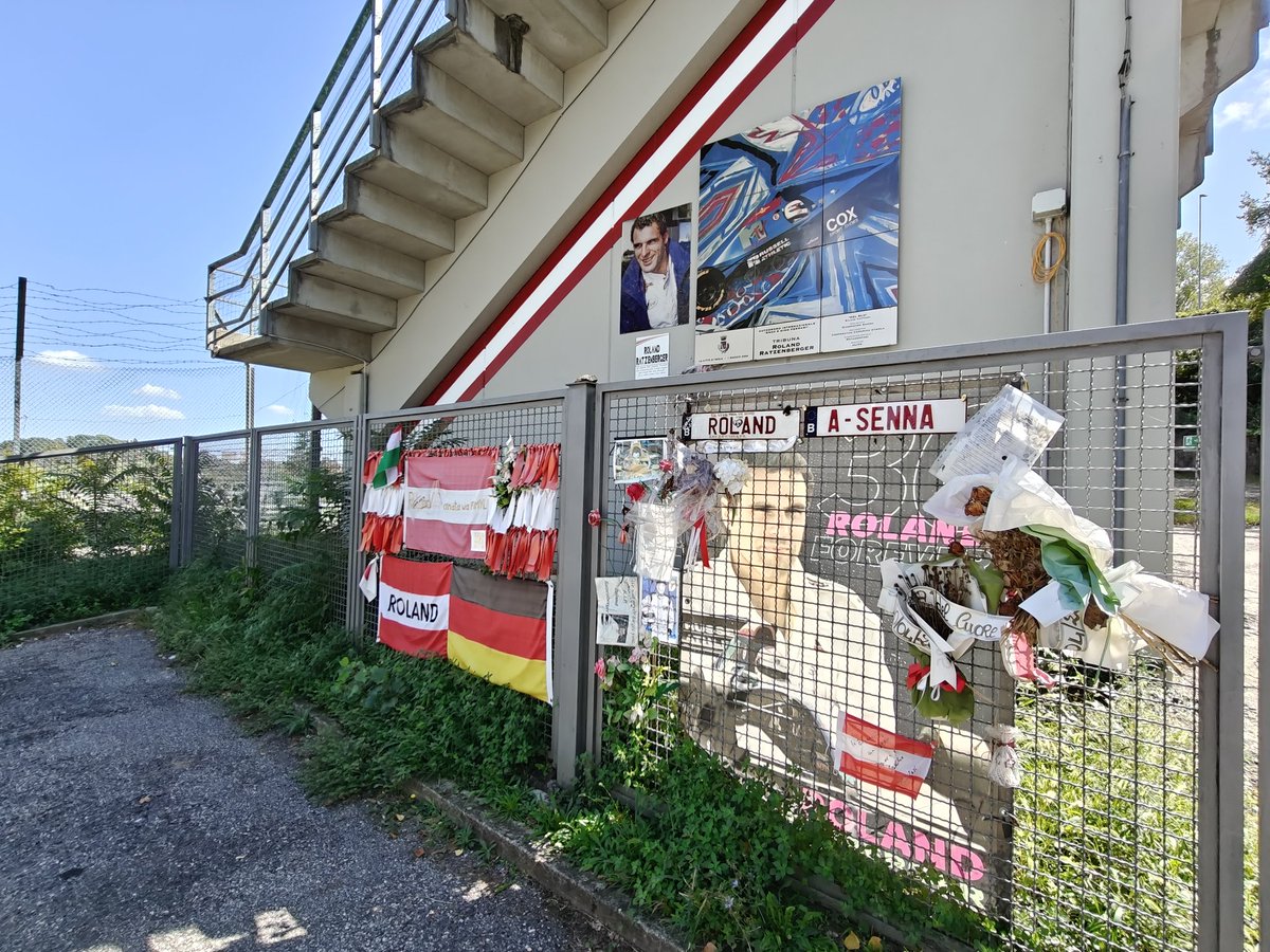 KrisVanD2's tweet image. Roland Ratzenberger Memorial Tosa stand,Imola.

Pictures are mine(Minardi Days 2025) 

Race in Peace Roland 🕊️

#F1 #RetroF1 #Austria