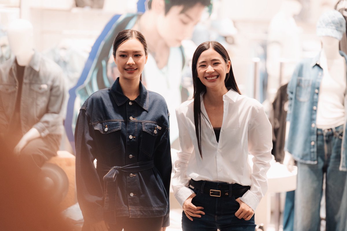 snapbyray's tweet photo. @panlyyy @tontawan_t @Tontawan_MY @tontawan_t x @panlyyy CALVIN KLEIN KUALA LUMPUR
Photo by : #Raysnap
#CalvinkleinXTu #CalvinKleinXMilk #Milkpansa #Tontawan https://t.co/nGI9GcJxzk