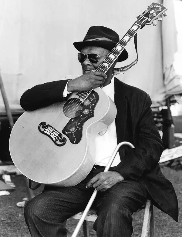 peterparcek's tweet image. Happy B'Day April 30 to Reverend Gary Davis blues &amp;amp; gospel fingerpicking guitar legend (1896)!
Harlem Street Singer youtube.com/playlist?list=…
Samson &amp;amp; Delilah youtube.com/watch?v=oW5hvQ…
Death Don’t Have No Mercy youtube.com/watch?v=6W9PuL…
Candyman youtube.com/watch?v=hlQZwH…
#blues #gospel