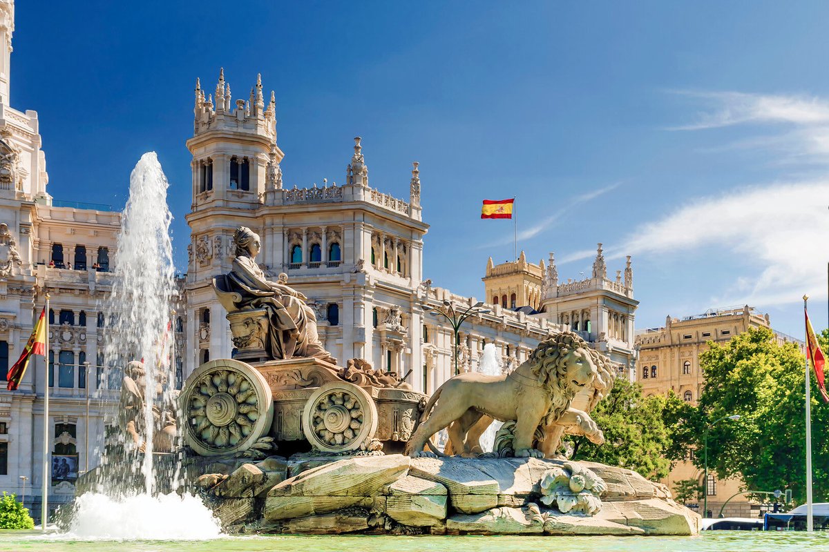 fare_alerts's tweet image. ✈️ CAIRO ↔️ MADRID 🇪🇬🇪🇸
Under $300 USD return (Iberia Express)

🛫 Direct flights available
🗓️ Limited dates
👉 tinyurl.com/46jzmjny

⚡️ Won’t last long

Prices may change &amp;amp; are subject to availability.

#FlightDeals #CheapFlights #FareDeals
