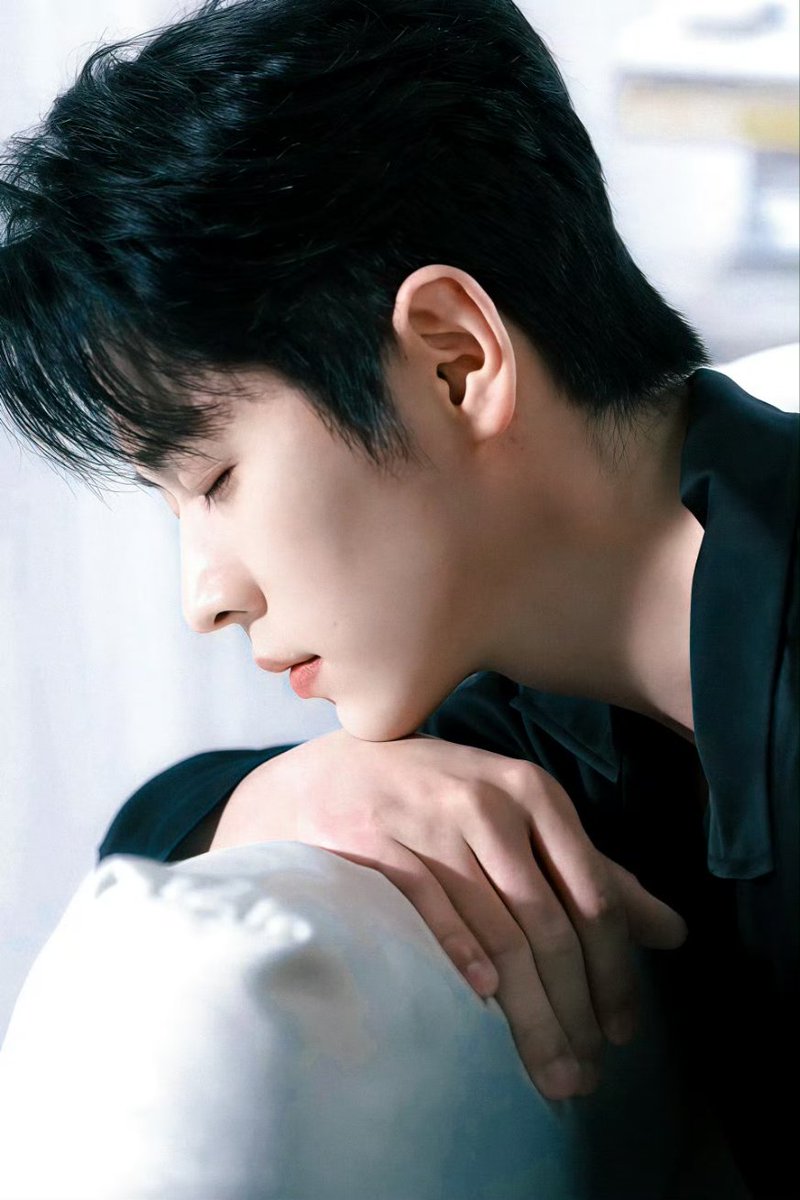 บี บยอน tweet media