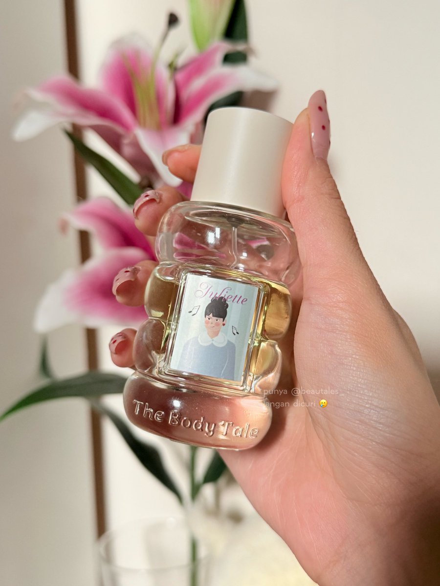 beautales_'s tweet photo. 💐 The Body Tale

⭐️ https://t.co/jvuDa3Mvy6

WANGI PUTRI KERATON! omg sangat indah sangat syahdu 

wangi jasmine bouquet yang clean dan jasminenya fresh kayak baru dipetik. WANGINYA NYEBAR BANGET SEMERBAKK

⏰ awet 5-6 jam di kulitku https://t.co/72jOMUzgOa