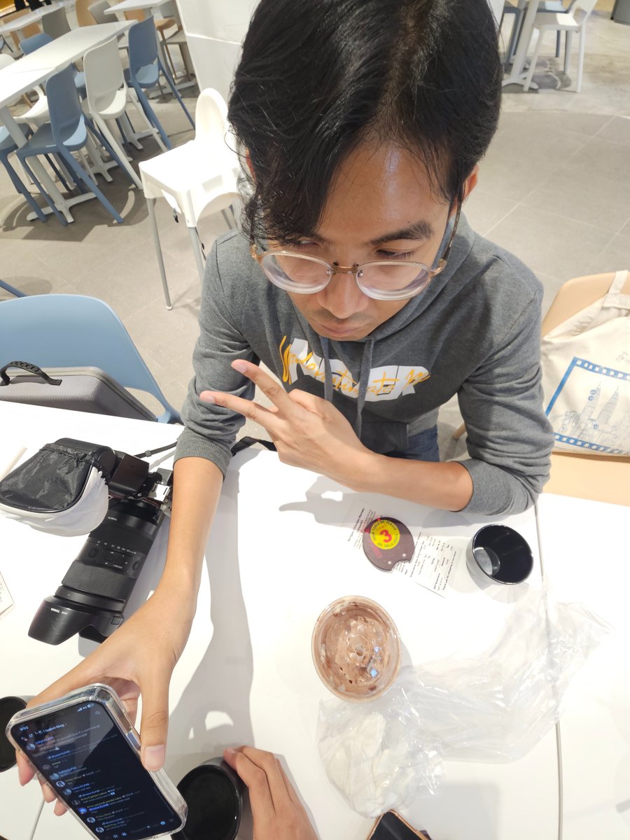 لينكينستريايت tweet media