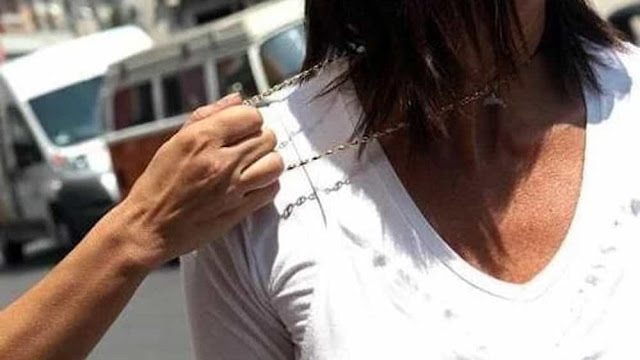 viaggrego's tweet photo. Perché a #Mosca puoi #girare con la #Collanina e l'#Orologio #costoso mentre in #Italia #No ? (#Video )! Leggi Qui:
https://t.co/7TpQ2qCE4f https://t.co/Bi8e5Fk0sM