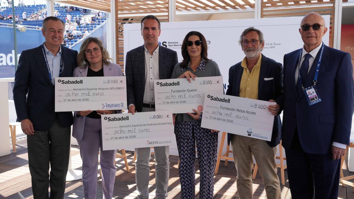 RarasReales's tweet photo. 🏆 Este torneo Godó @bcnopenbs #BCNOpenBS fue solidario con las #EnfermedadesRaras 👏👏.
🎾🎾 La campaña “Aces solidarios” supuso este año 32.000€ en ayudas para cuatro entidades que trabajan en este ámbito: Fundación @retosazules, @FundacionQuerer, Asociación Española Mutación Gen #IQSEC2 y Asociación Española Síndrome #SchaafYang.
En "Aces solidarios" @FBSabadell @BancoSabadell dona una cantidad por cada ace (o punto directo de saque) que los jugadores anoten durante el torneo.
https://t.co/54qVQwaGBR