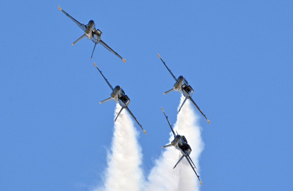 AgcDet's tweet photo. Yuma air show practice             2026.03.13
エルセントロとリムーアの航空ショウが急遽中止となり、ユマで2026年のオープニングを行う事に👍。ショウの2日前からエルセントロからのリモートで練習を開始。従来の決まったパターンの中撮りと異なり、色々な撮影ポイントが選択出来て楽しかった😀 https://t.co/c4KFNJwHfW