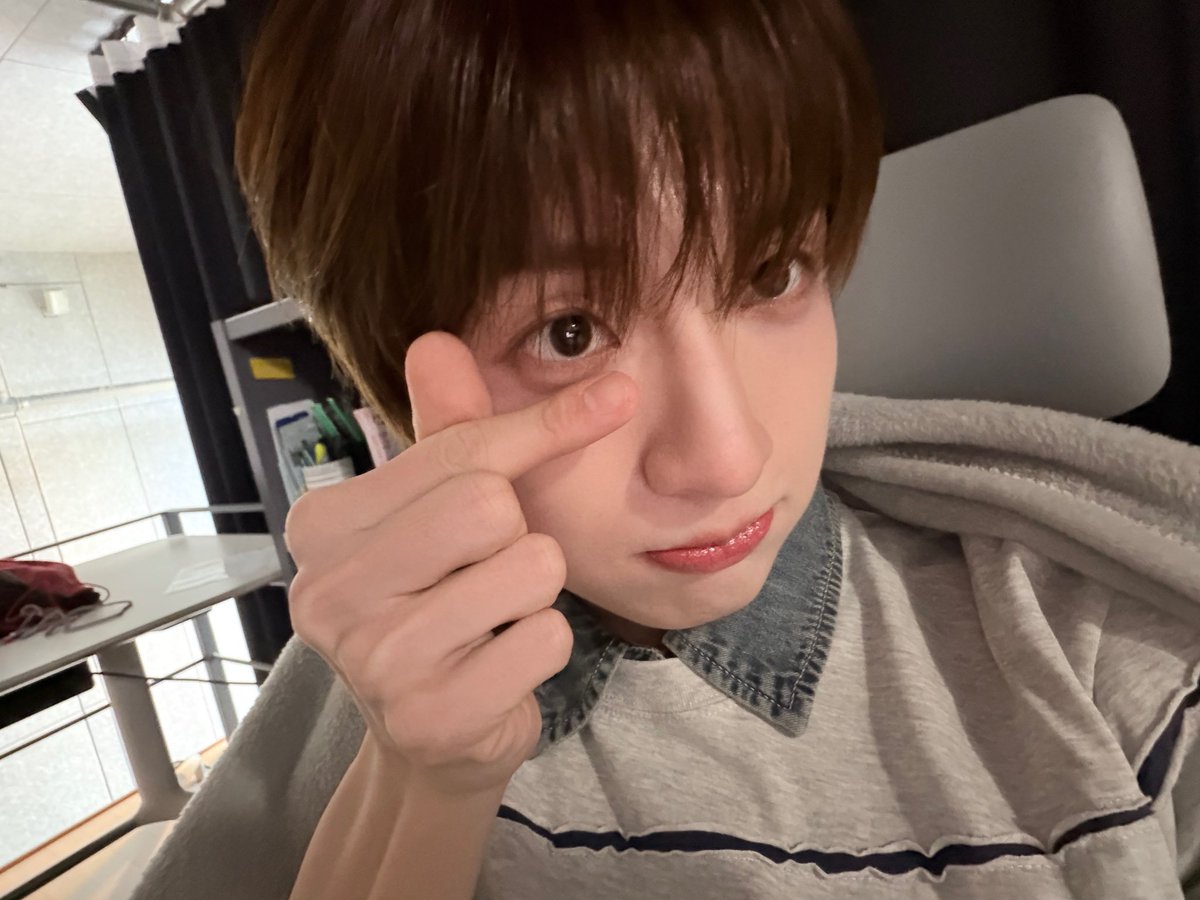 묭이 tweet media