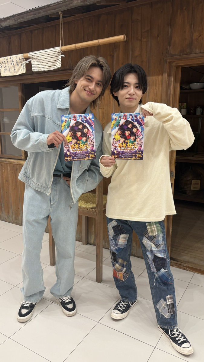 映画『おそ松さん 人類クズ化計画!!!!!?』公式 tweet media