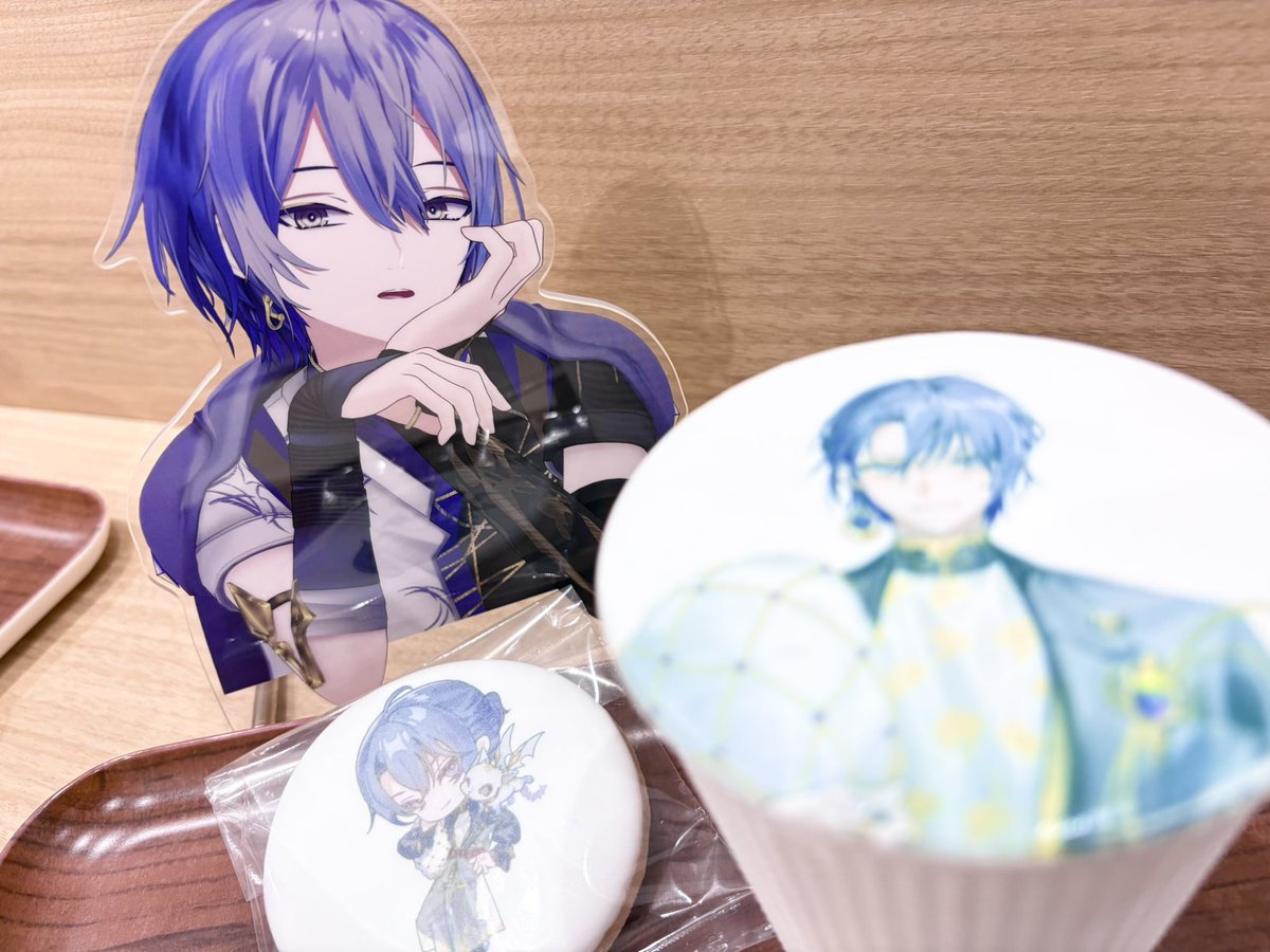 びくドンに連れていかれた私の相談に乗ってくれた小柳と、グラッテでCD何枚買うか相談に乗ってくれた小柳。