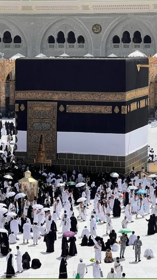 حَرَمَيْنُ الشَّرِيفَيْن tweet media