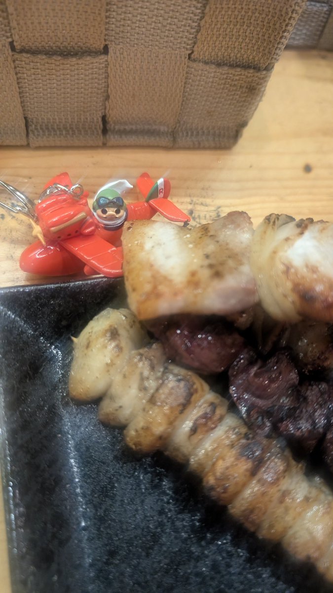 え tweet media