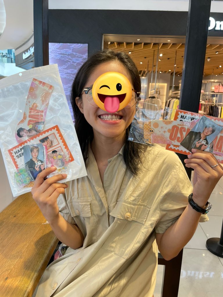 iama_jinjer's tweet photo. Anything and everything for Sese 🤪🫶🏻
Thank you so much @EXOPhils @ohsehunph412_
#HappySehunDay
#DearestSehunDay
#OSHDAY
@weareoneEXO https://t.co/mUuaAaO72x