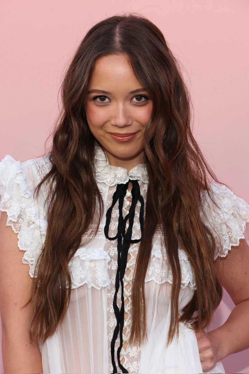 axl³ gooning to celebs tweet media