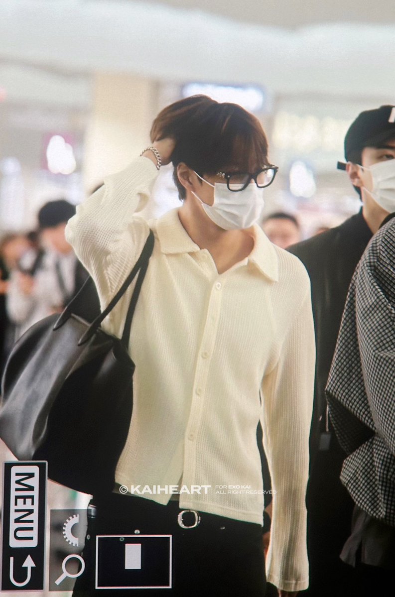 viviennezhou33's tweet image. The row marlo 17
