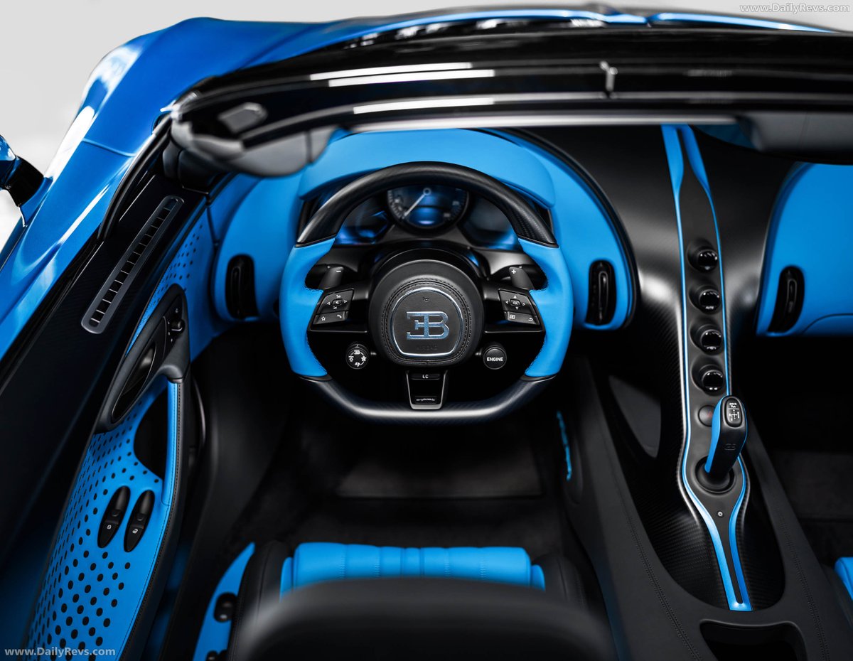 dailyrevs's tweet image. 2026 Bugatti W16 Mistral Fly Bug | DailyRevs

Dragonfly-inspired design with bespoke “Dragonfly Blue” finish.

Unique ellipse pattern flows across exterior and interior.

Part of a collector’s four-car Bugatti Sur Mesure series.

#bugatti #W16MISTRAL #hypercar #DailyRevs