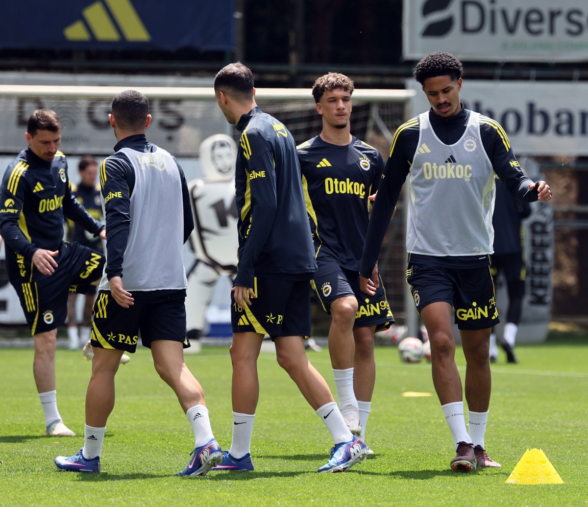 Fenerbahçe SK tweet media