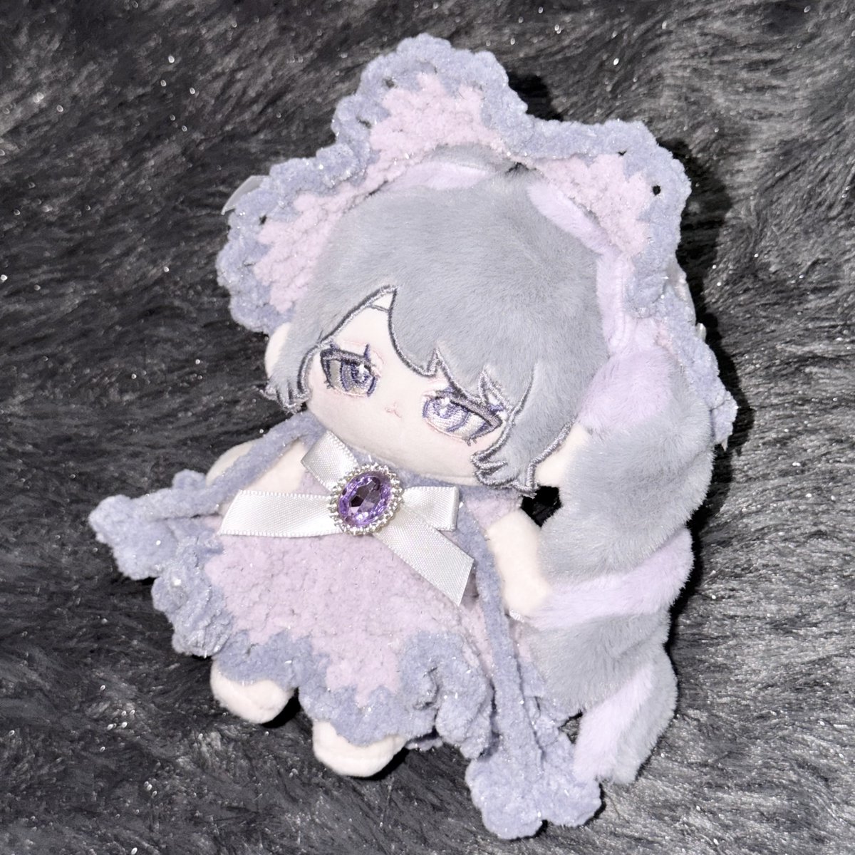 ぬいFes感謝祭02にて、
わた様(<a href="/celty0013/">わた☁️4/29 ぬいfes 感謝祭 F1/2</a> )より10cmワンピース＆ボンネットセットをお迎えさせて頂きました💜

ワンピースもボンネットもキラキラしていてとっても可愛いです( т т )⟡⋆

 #miwataLibrary