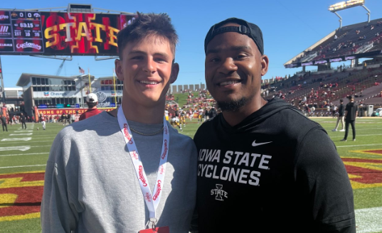 sixstarfootball's tweet photo. Hawkeye State Focus... 10 Names Climbing Onto the Talent Board

📈From Iowa...10 Prospects Forcing Their Way Into the Spotlight🔥

STORY▶️https://t.co/JchCNJSEAo

@CalebBrown_30 @ButheDrake @Cannon_Davis3 @LakenCaves_09 @Jaxxdejean35 @NolanGan34 @NickGraff3639 @jmo_g2 @GabeHickenbott1 @zekekalainoff