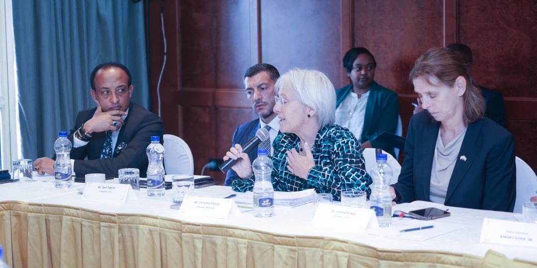 BerhanuTsegaye's tweet image. I am truly privileged to have co-chaired a roundtable discussion with key development partners and members of diplomatic corps alongside the UNDP Resident Representative to Ethiopia H.E. Mr Samuel Doe.
The session was aimed at mobilizing strategic support &amp;amp; cooperation for the