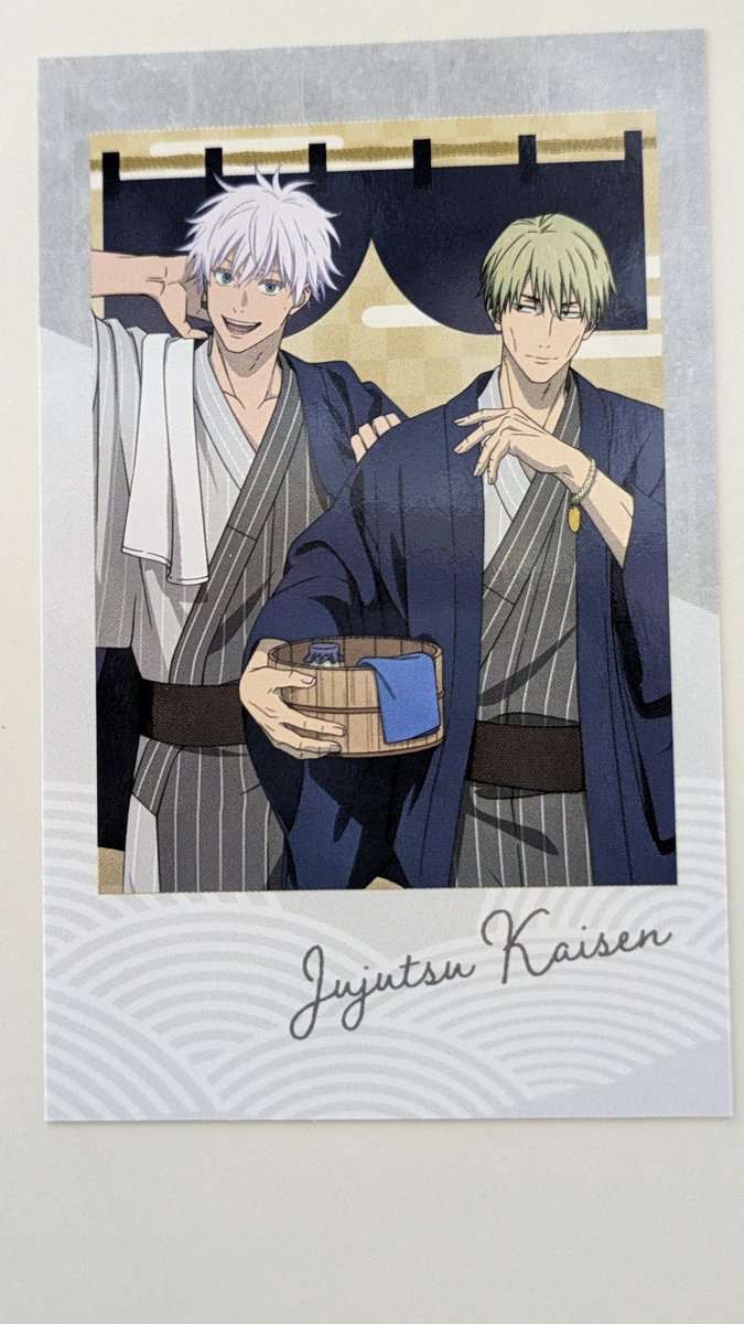 五さんの左手、七さんの右肩に置いてる😍って声出たけど、元絵を思い出して勘違いと気づいた😅いやほんと驚いた