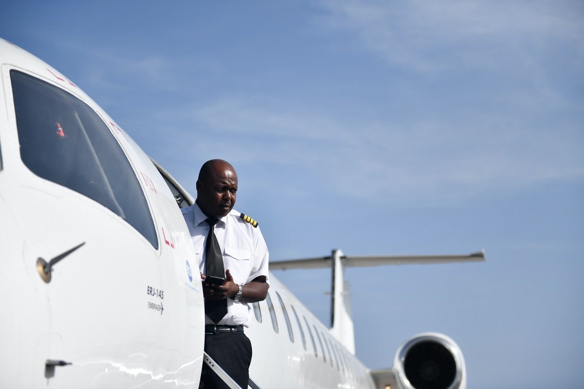 fordbee's tweet image. A quiet ministerial session in Arusha finalized the "Single EAC Sky" tariff pilot today. 🏛️ Aimed at cutting regional flight costs by 25% by removing double-taxation on cross-border routes. 🚀 Travel in the region is about to get significantly cheaper. #EAC #Aviation #RwOT