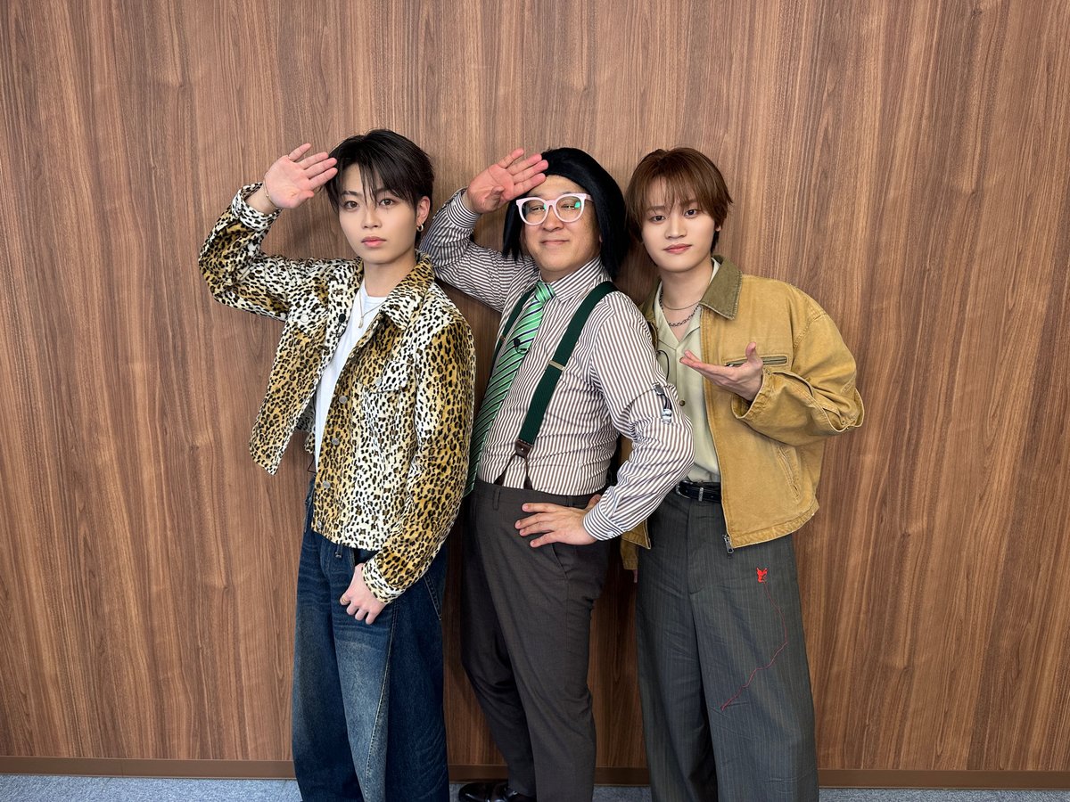 アサデス。公式 tweet media