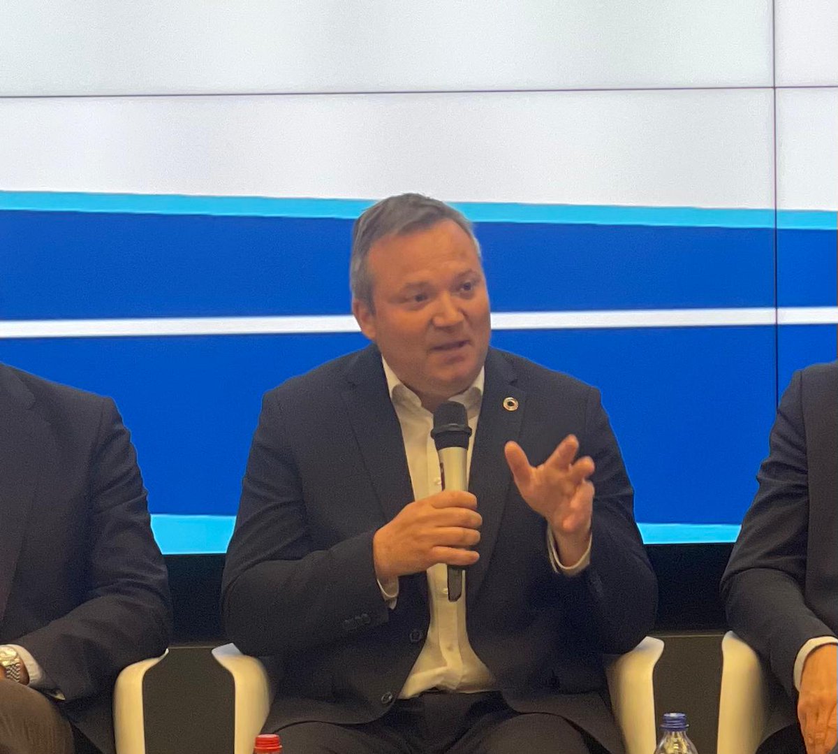 EuropeLiver's tweet photo. Today marks an important step forward for #LiverHealth in Europe 🇪🇺🇺🇳 — and a powerful reminder that together we are stronger 💪 #ELPA #EASL #WHOEurope #EUHealth...

At the launch of the EASL–Lancet Commission 2.0 in Brussels, leaders, experts, scientists, and patient advocates came together with one clear mission: turning evidence into real impact.

Representing the voice of patients, ELPA President Marko Korenjak highlighted a simple but crucial truth — policies and science only matter when they truly reach people.

The European liver patient perspective is not just important — it is essential.

It means:
✔ earlier diagnosis
✔ equal access to care across all countries
✔ stronger prevention strategies
✔ dignity for every person living with liver disease

Because behind every statistic is a life, a family, a future.

Now is the time to move from discussion to action.
Now is the time to build sustainable liver health systems that leave no patient behind.

Together, we can shape a healthier Europe — where every patient voice is heard and every life matters.

Treat #MASLD & #MASH
• Cure #HepatitisC
• Control & prevent #HepatitisB and #HepatitisD
• Improve outcomes in #RareLiverDisease
• Reduce risks of #cancer, #stroke, #diabetes and #cardiovascular complications
• Address alcohol-related liver disease