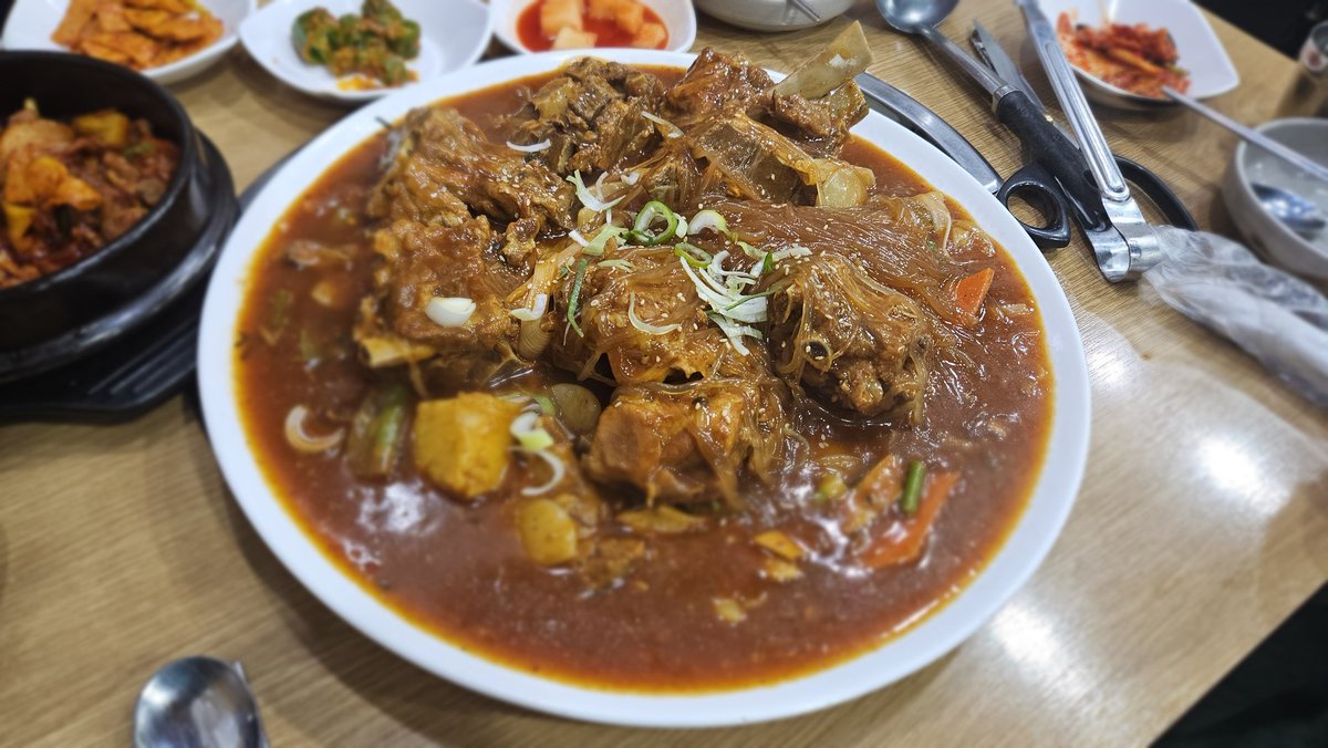 Mimoon_________'s tweet photo. https://t.co/RvJ8MtAmDR