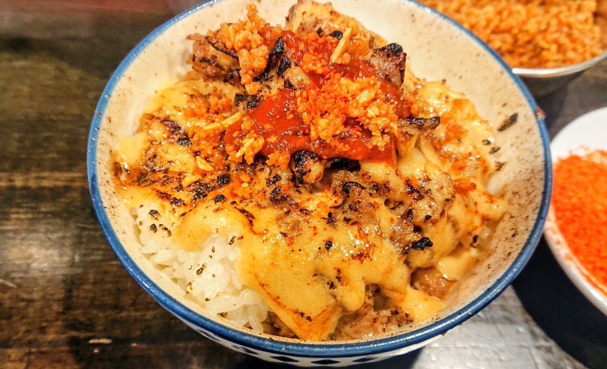 4/30ラーメン荘これか好きだから
和え麺全マシガリマヨ炙りチーズライスSPアレ

「背徳の一杯」という名の芸術作品として出品できそうな素晴らしい盛り
炙られたチーズがガリマヨ和え麺と絡み合い旨すぎ
ガーリック&amp;オニオンフライのアレがヤバい
麺ライスにぶっかけてザクザク堪らない
ご馳走様でした