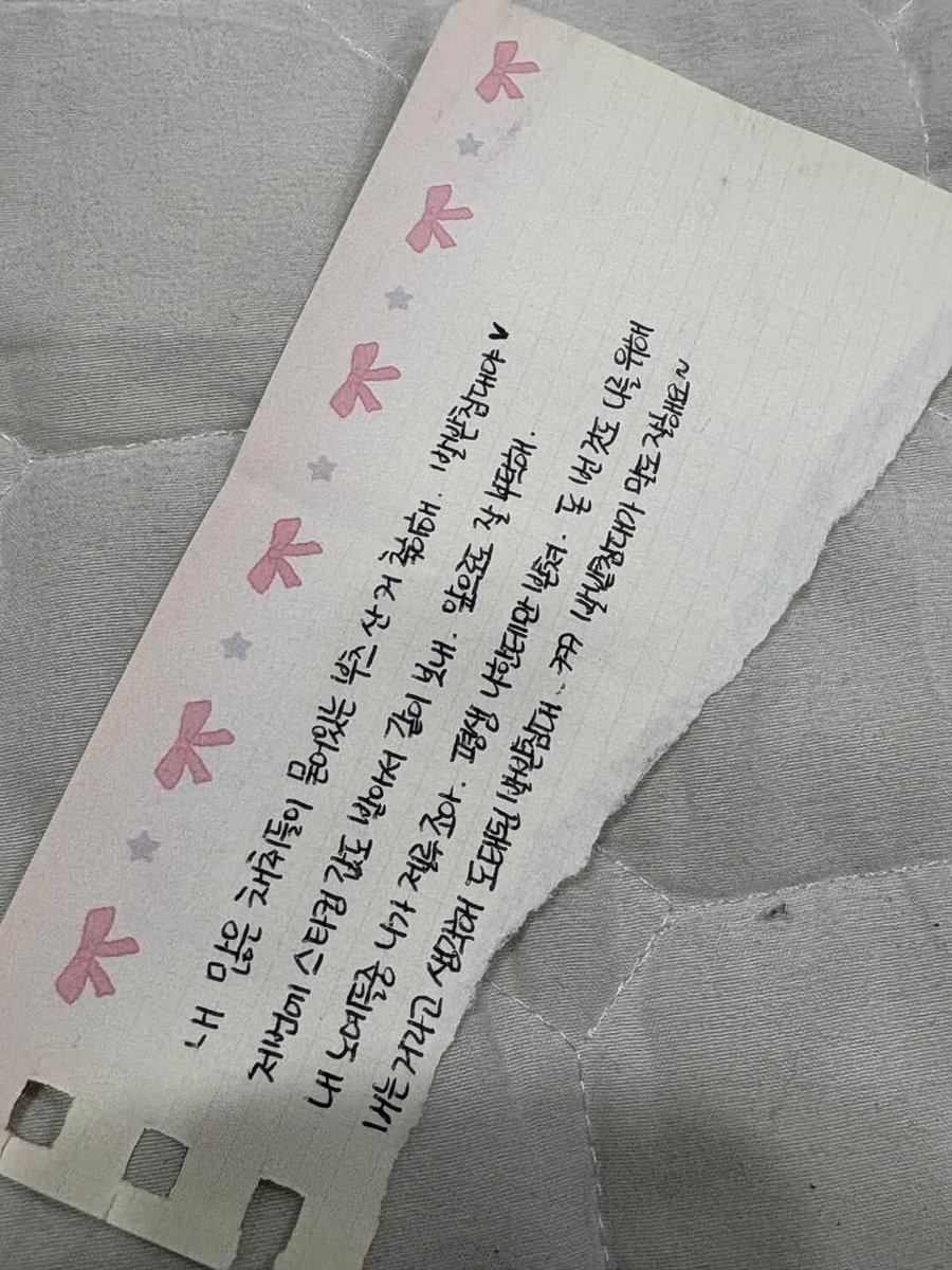 영워늘약소캐 tweet media
