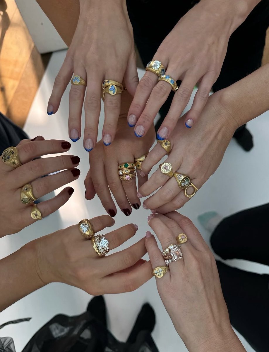 I’m completely enamored with Cece Jewellery 🦢🕊️🪷 

Tales &amp; Talismans in the form of fine jewelry.

Ring Ring ~ Champlevé enamel colors in pretty powder pink, ocean and midnight blues, or emerald green.
