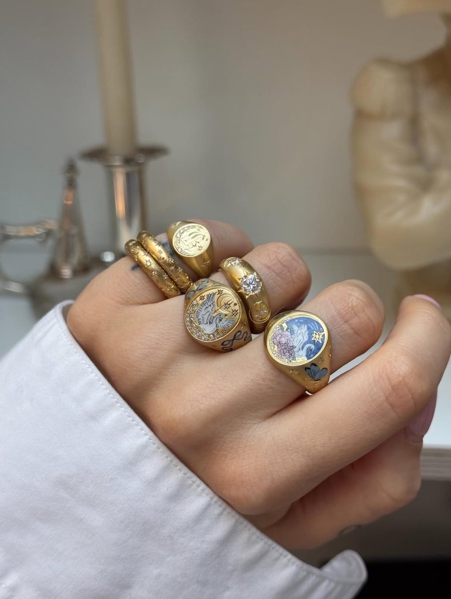 EvaLovesDesign's tweet photo. I’m completely enamored with Cece Jewellery 🦢🕊️🪷 

Tales &amp; Talismans in the form of fine jewelry.

Ring Ring ~ Champlevé enamel colors in pretty powder pink, ocean and midnight blues, or emerald green. https://t.co/7lNfCemJ5O