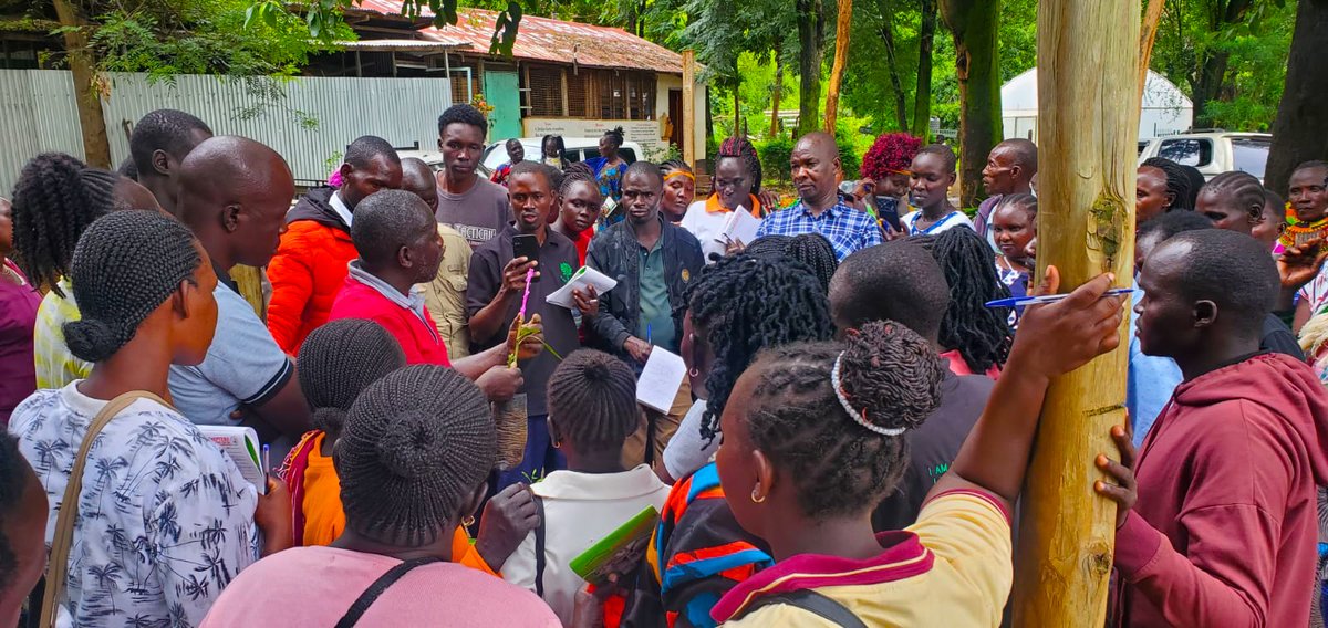 Ads_NRift's tweet image. Farmers from Turkana &amp;amp; West Pokot trained at Cheptebo under FOSECCA, gaining skills in agroecology, soil and water conservation, pest management &amp;amp; FMNR for resilient farming.

#ZeroHunger #ClimateAction #LifeOnLand