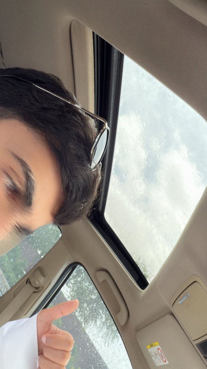 𝘔𝘰𝘩 🪐 . tweet media
