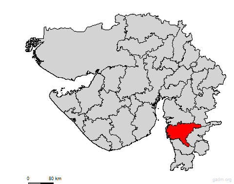 gujarat_plus_'s tweet photo. Surat’s Textile Industry: The Heart of Gujarat’s Economy 🧵💪

🔹 Contributes over 25% to Gujarat’s total State GDP.
🔹 Generates a massive annual turnover of ₹1.5 Lakh Crore.
🔹 Supports the livelihoods of 18 to 20 lakh people.
🔹 Produces 6 crore meters of fabric every single day.
🔹 Supplies 90% of India's total artificial silk (Art Silk).
🔹 Surat alone produces 30% of the entire world’s fabric.
🔹 Accounts for 65% of India’s man-made fiber segment

Follow @gujarat_plus_