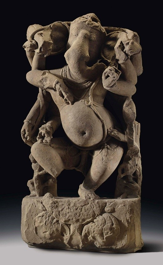 CNBCTV18News's tweet image. The U.S has returned 657 stolen #artefacts worth nearly $14 million to India after long-running investigations into global #smuggling networks linked to traffickers #SubhashKapoor and #NancyWiener.

Source:  Manhattan District Attorney's Office 

Read: cnbctv18.com/india/us-retur…